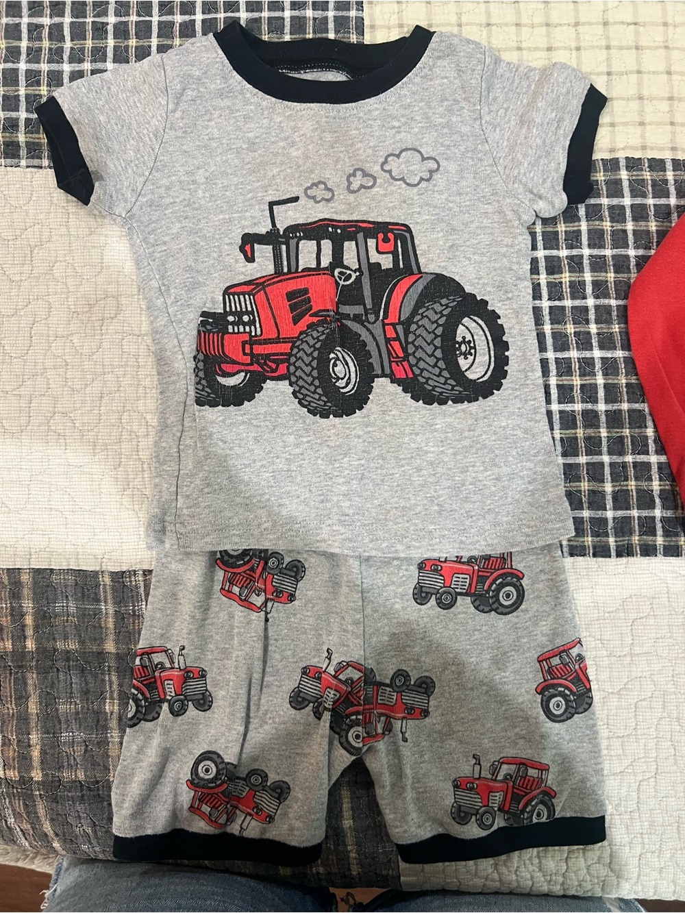 Bundle of Boys 2T Pajamas (6 sets) - Picture 3 of 8